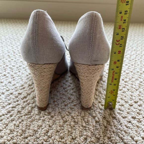 Christian Louboutin linen peep toe espadrilles - Picture 9 of 14